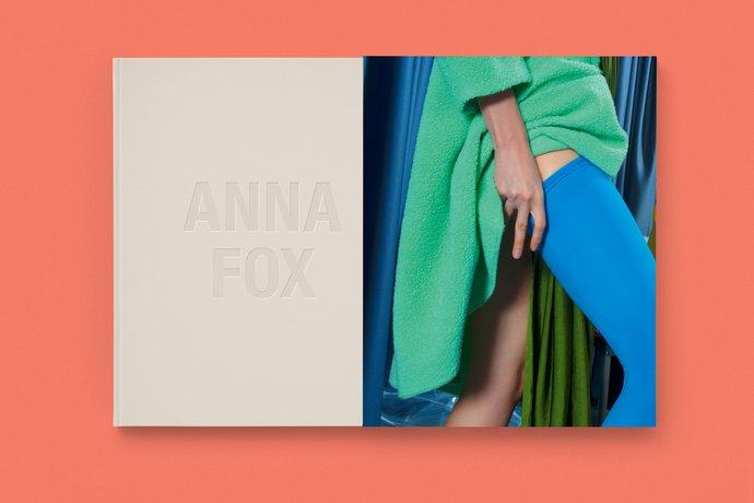 UAL – Anna Fox: BLINK, 2018 (Publication), image 2